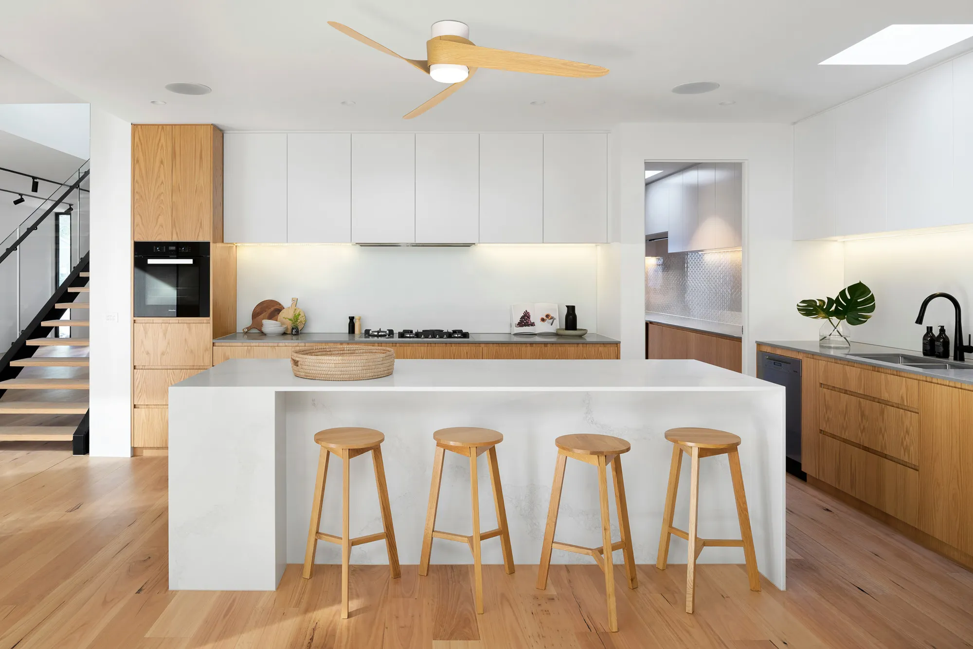 Groenland Heating, Cooling & Ventilation Mantra Ventilacion Ceiling Fans